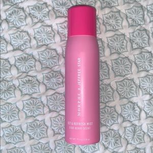 Jeffree star Setting spray